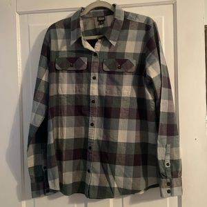 -Patagonia plaid long sleeve